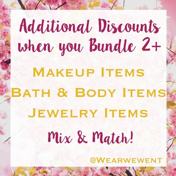 MAC NEW Deep Burgundy Red / Purple Lip Gloss - Picture 9 of 10